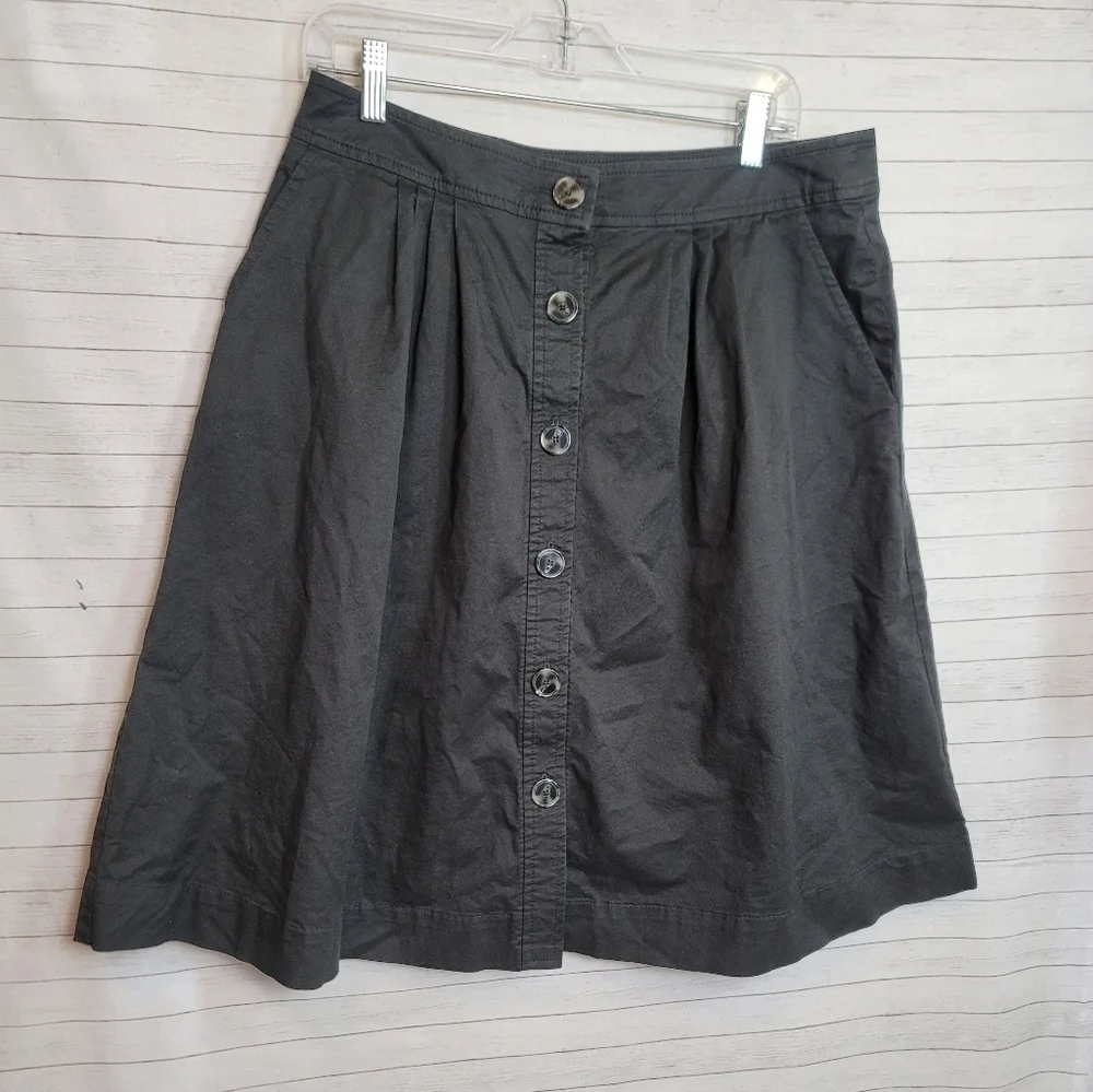 TRINK TURK A LINE BUTTON FRONT BLACK PLEATED SKIRT, SZ 12